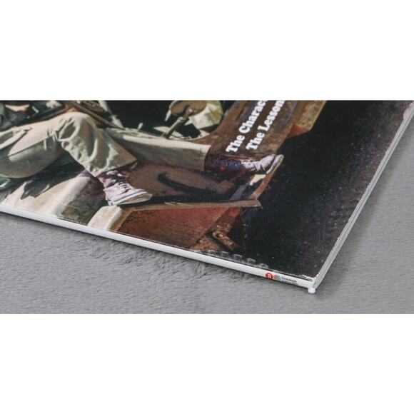 LIFE Magazine MAS*H TV’s Most Extraordinary Comedy 2025 Special Issue - Picture 4 of 7